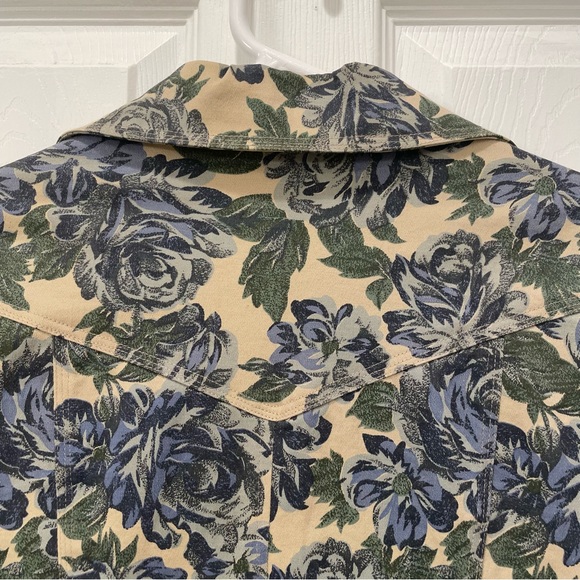 Vintage Floral Blazer - Picture 10 of 15